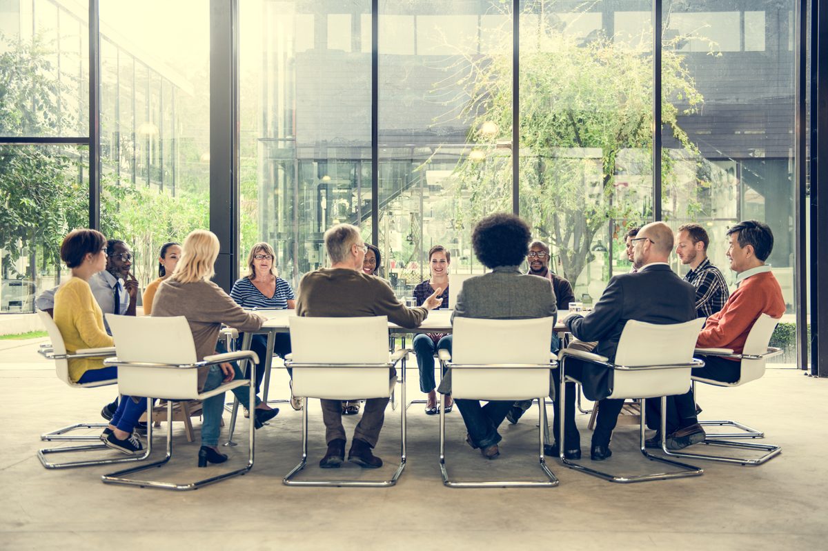 B2B influencer marketing for technical consulting firms — trust networks and validator relationships